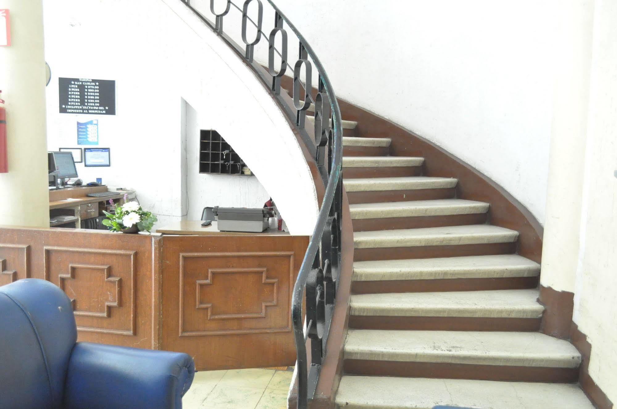 Hotel San Carlos Ирапуато Экстерьер фото